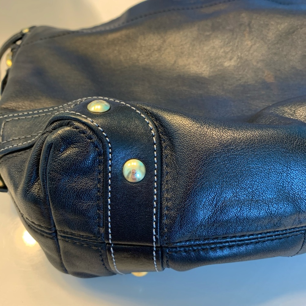 Coach Purse - Picture 4 of 7